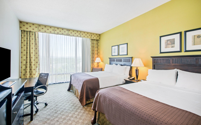 photo 3 of Holiday Inn Roanoke-Tanglewood-Rt 419&i581 by IHG