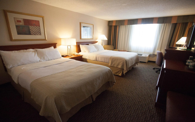 photo 2 of Cortina Inn