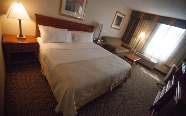 photo 3 of Cortina Inn