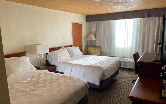 photo 5 of Cortina Inn