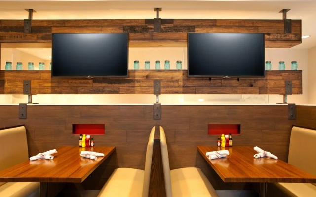 photo 4 of Sonesta Atlanta Airport South