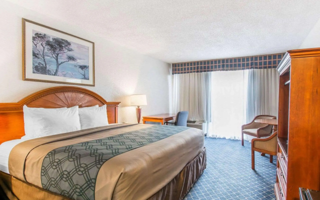 photo 5 of North Miami Beach Gardens Inn & Suites