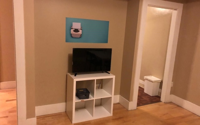 photo 4 of Hudson Hollywood Apartments
