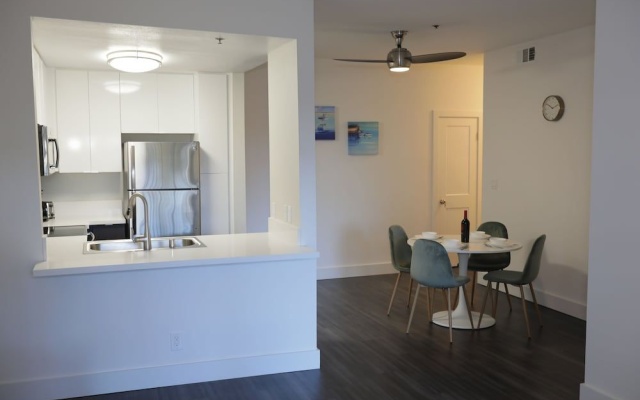 photo 4 of Hollywood Bright Suites