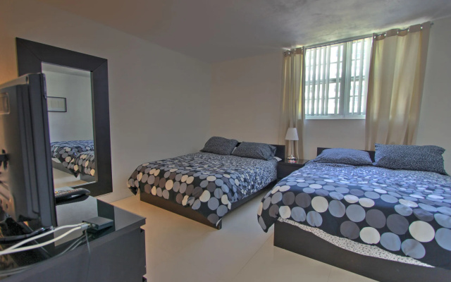 photo 4 of Hollywood Condos