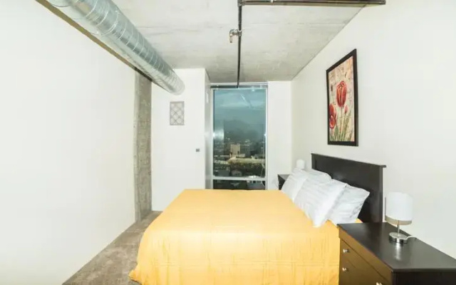 photo 3 of Hollywood Diva Apartment