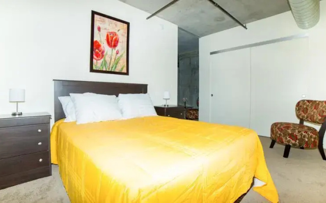 photo 5 of Hollywood Diva Apartment
