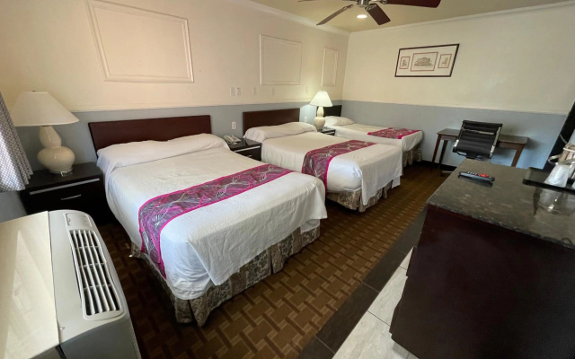 photo 4 of Hollywood Guest Inn
