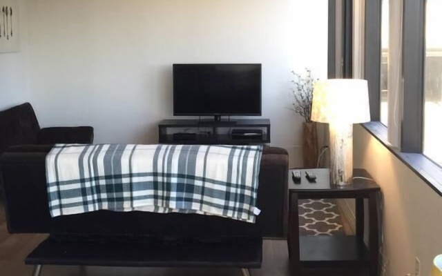 photo 2 of Hollywood Highrise 0 Bedroom Studio By Senstay