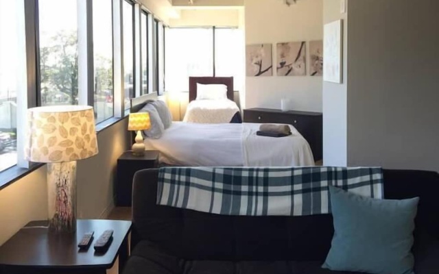 photo 3 of Hollywood Highrise 0 Bedroom Studio By Senstay