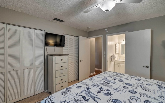 photo 2 of Breezy Sarasota Home w/ Private Pool Near Beach!