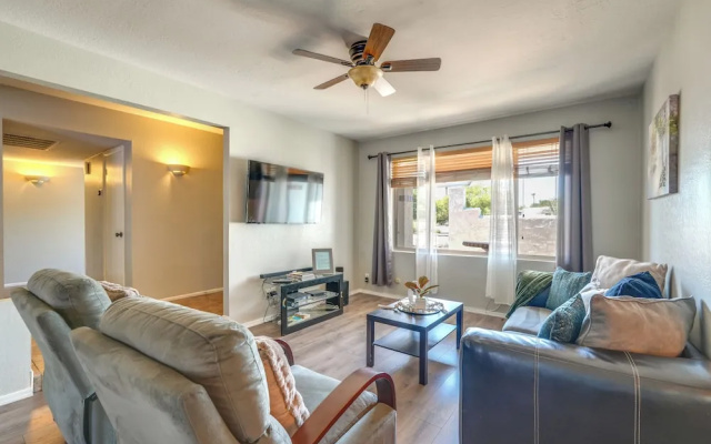photo 2 of Phoenix Home w/ Pool, Near Golf, Hiking & More!