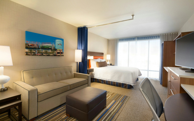 photo 3 of Home2 Suites by Hilton Glendale - Westgate