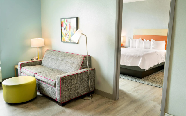 photo 4 of Home2 Suites by Hilton Jacksonville-South/St. Johns Town Ctr