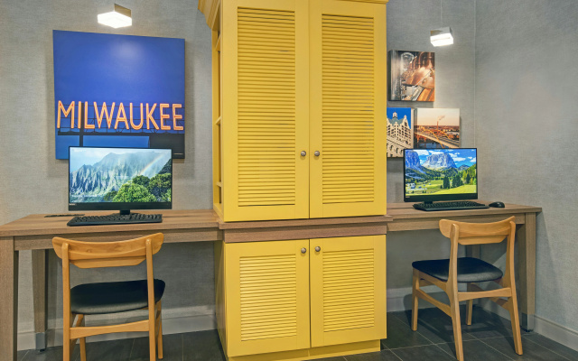 photo 3 of Home2 Suites by Hilton Milwaukee Downtown