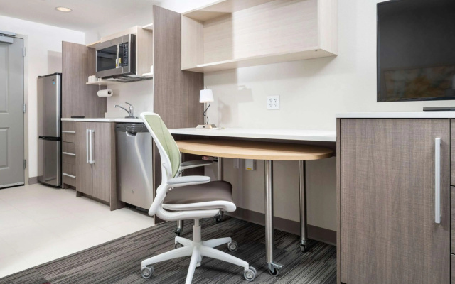 photo 4 of Home2 Suites by Hilton Newark Airport
