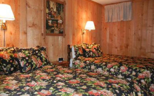 photo 3 of Homestead Lodging