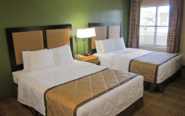 photo 3 of Extended Stay America Select Suites Baltimore BWI Airport
