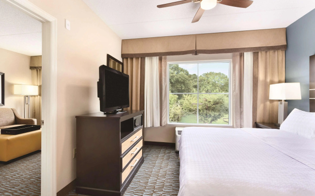 photo 4 of Homewood Suites Atlanta Airport North