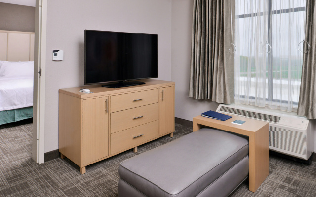 photo 3 of Homewood Suites by Hilton Des Moines Airport