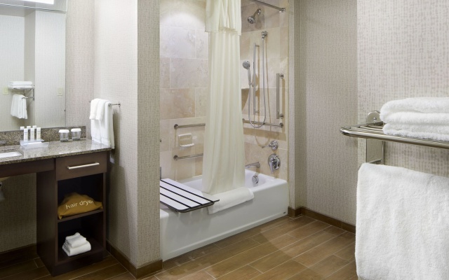 photo 3 of Homewood Suites By Hilton Pittsburgh Airport Robinson Mall Area Pa