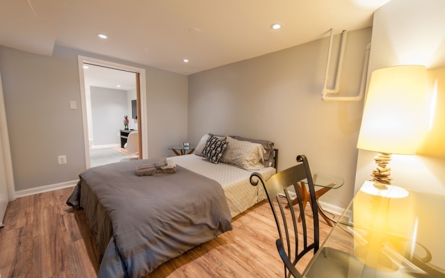 photo 2 of Honey Suite - Luxury Bed - Peaceful and Quiet Central D.C.