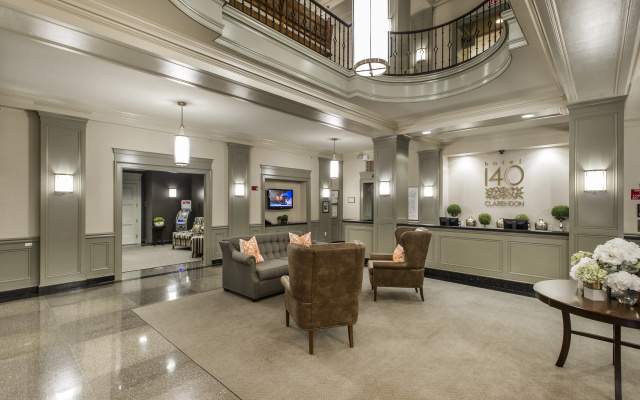 photo 2 of Hotel 140