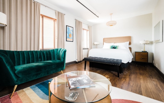 photo 3 of Hotel Crocodile & Crocodile Music Venue