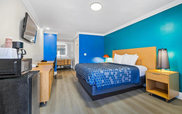 photo 3 of Signature Inn San Jose
