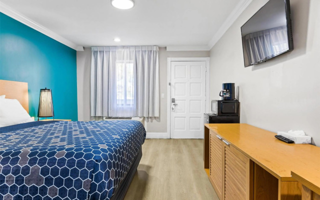 photo 5 of Signature Inn San Jose