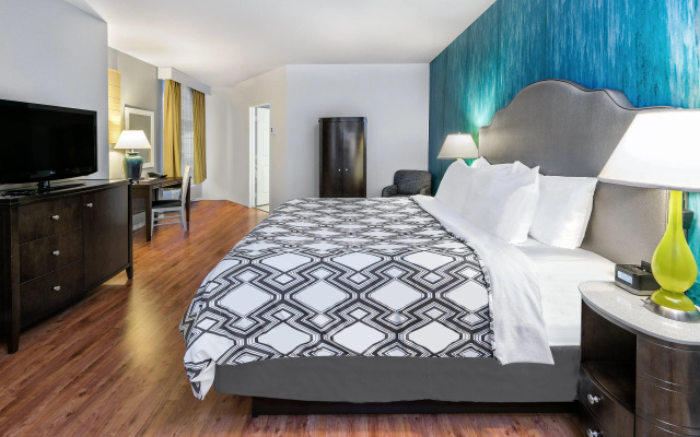photo 4 of Hotel Vesper, Houston, a Tribute Portfolio Hotel