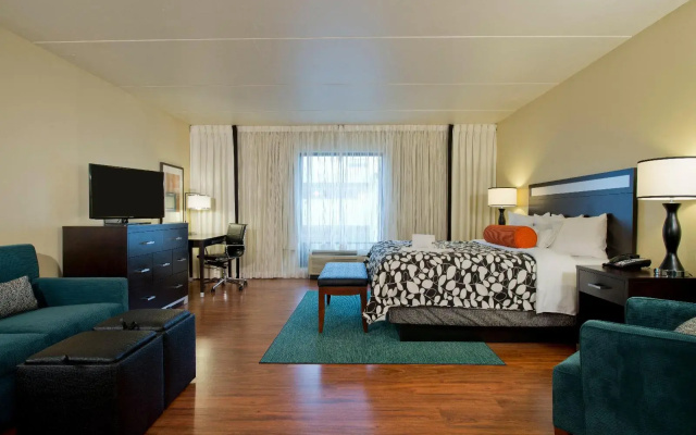 photo 5 of Hotel Indigo Atlanta Airport - College Park by IHG