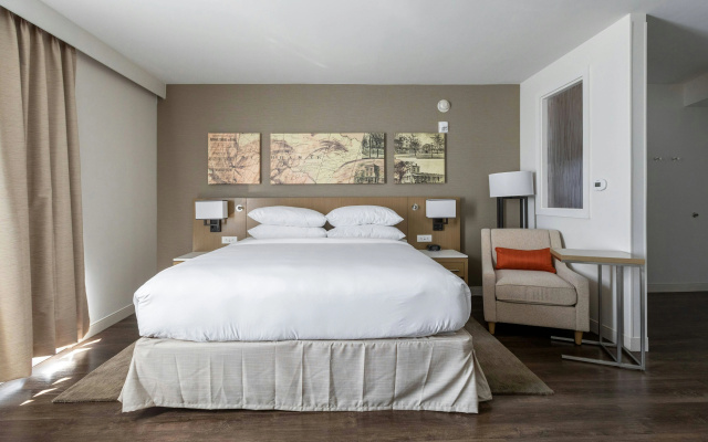 photo 4 of Delta Hotels by Marriott Raleigh-Durham at Research Triangle Park