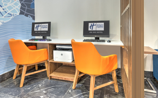 photo 4 of Holiday Inn Express Dallas Downtown by IHG