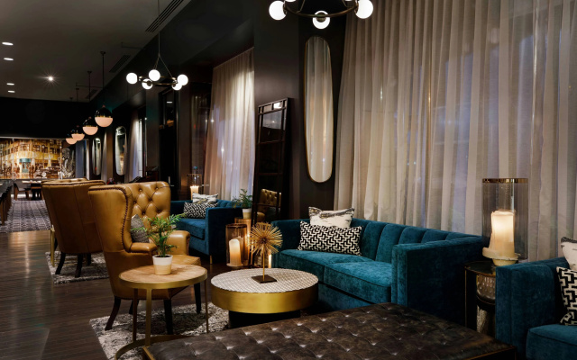 photo 2 of Hotel Metro, Autograph Collection