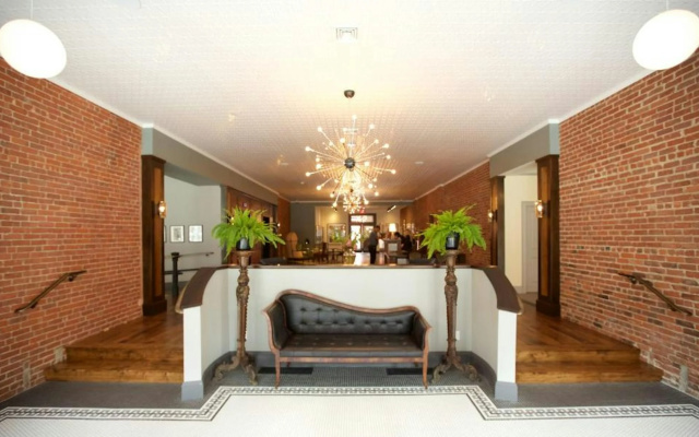 photo 2 of Hotel On North
