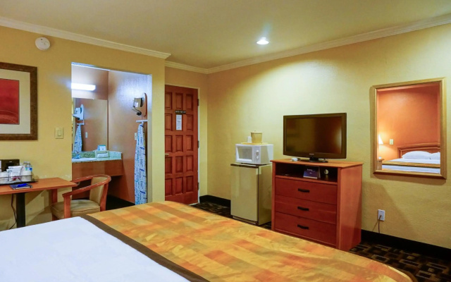 photo 5 of Hotel Parmani