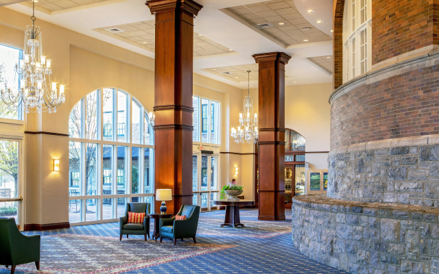photo 2 of Hotel Roanoke & Conference Ctr, Curio Collection by Hilton