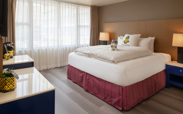 photo 5 of Staypineapple, Hotel Rose, Downtown Portland