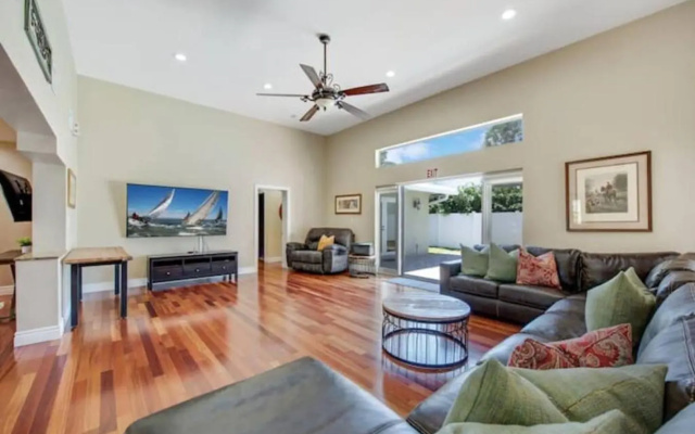 photo 2 of House with pool king beds close to beach