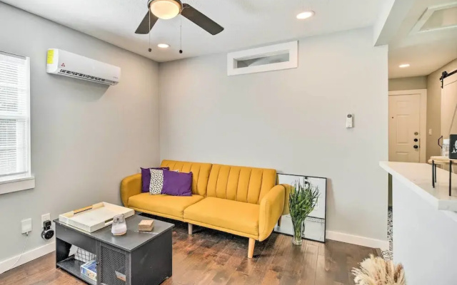 photo 2 of Houston Apartment ~ 13 Mi to Downtown!