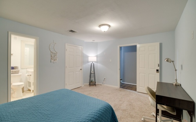 photo 2 of Houston Townhome By George Brown Convention Center