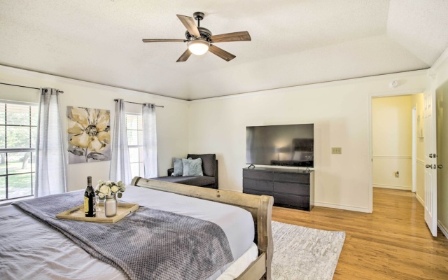 photo 3 of Pet-friendly Houston Rental w/ Private Patio!