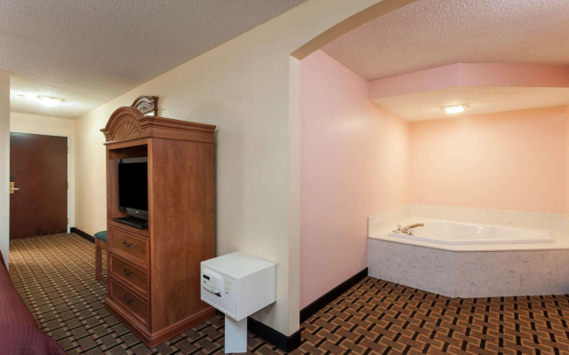 photo 5 of Howard Johnson by Wyndham Airport
