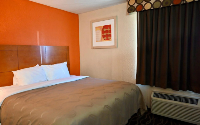 photo 5 of Quality Inn & Suites I-35 near Frost Bank Center