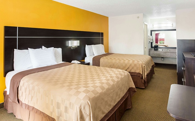 photo 3 of Magnuson Hotel Bradenton