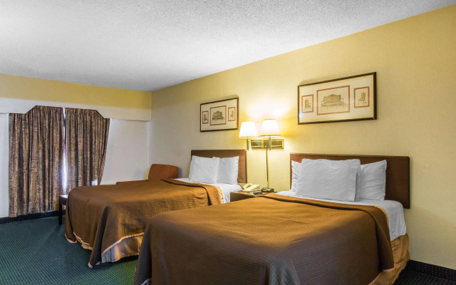 photo 3 of Rodeway Inn Marietta near Dobbins ARB Hotel