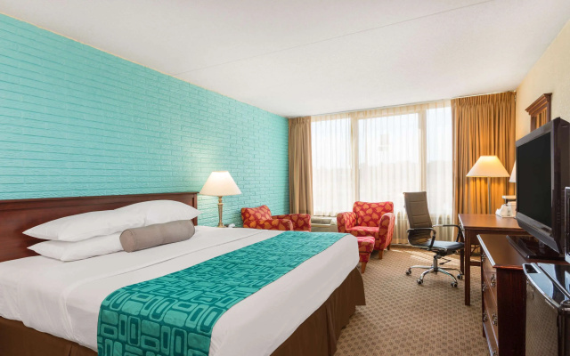 photo 3 of Howard Johnson by Wyndham Williamsburg