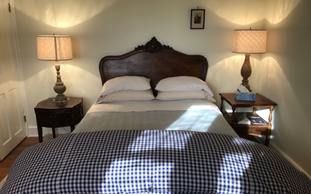 photo 4 of Hudson City Bed & Breakfast