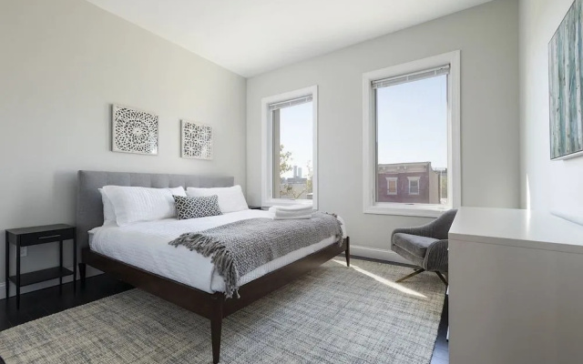 photo 5 of Huge Stylish 3 BR Loft Cobblestone St Next to NYC